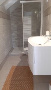 SDB chambre principale 1er étage