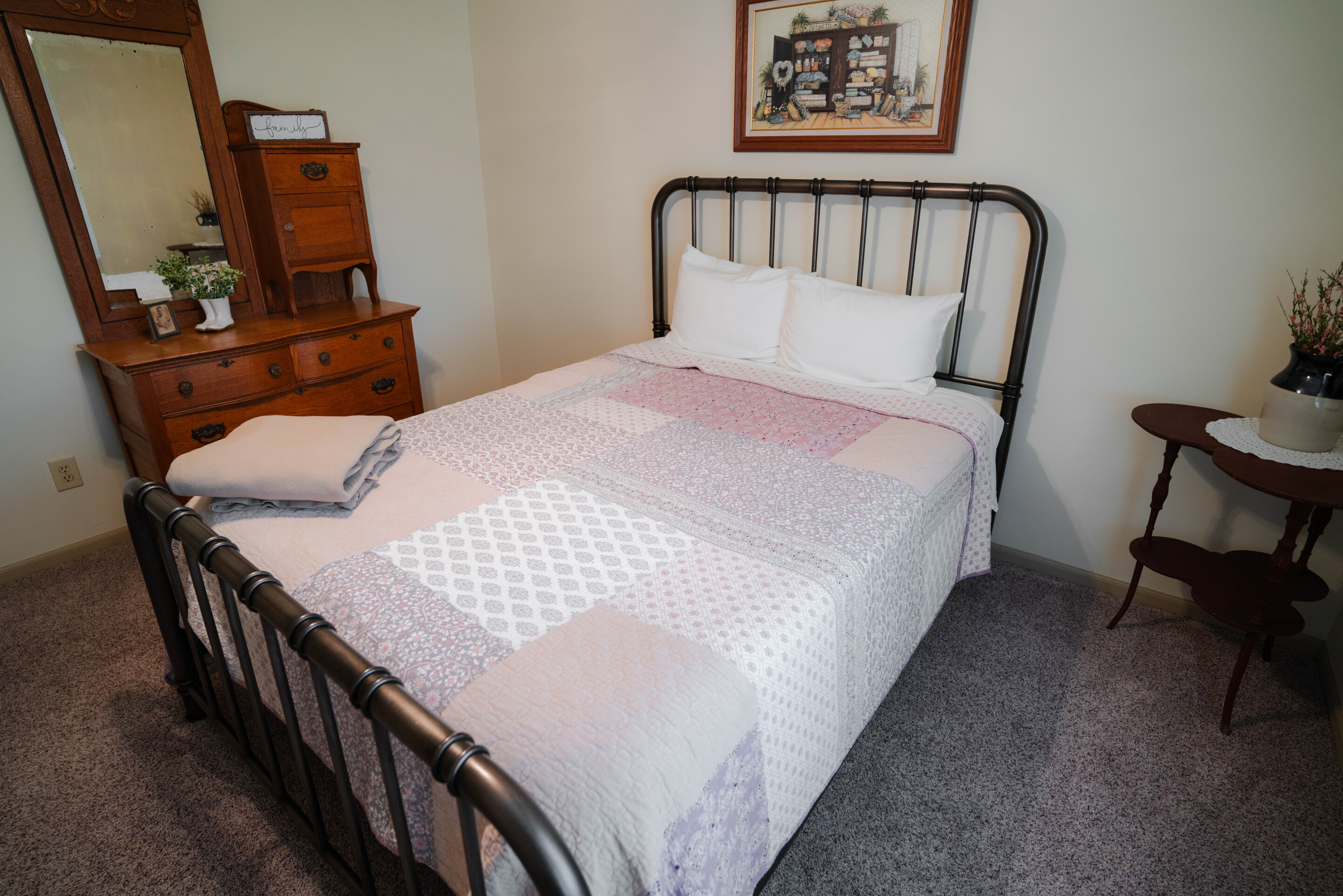 Tenant House | Photo 15