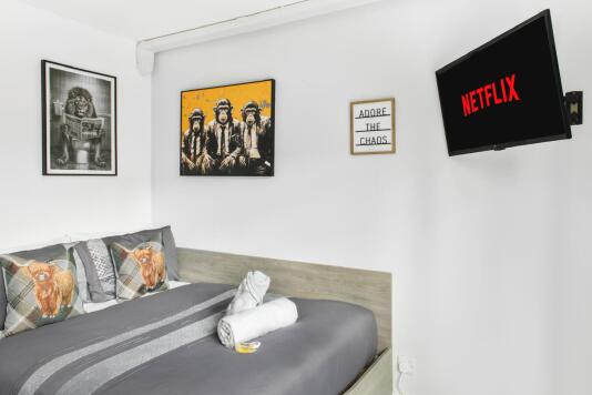 ROOM 2 BED