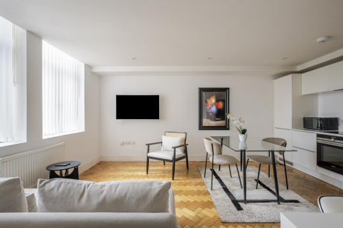 Luxurious furnishings and spacious living room