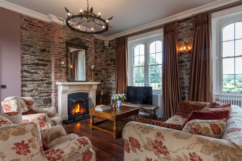 Alcock Suite - Two Bedroom Apartment