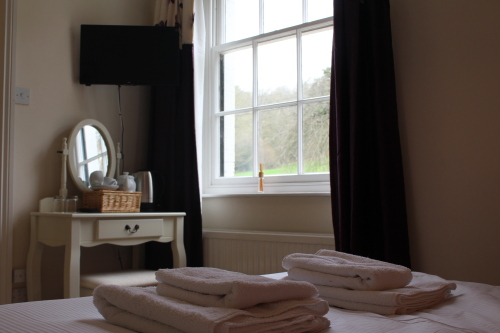 Double room-Ensuite with Shower - Base Rate