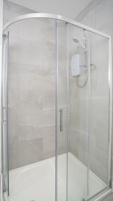 1st floor walk in shower 