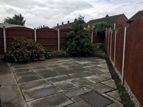 Private and secure patio - Bamber Bridge Preston