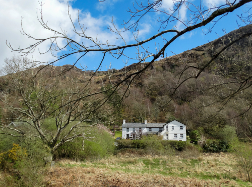 House location and view from the Aberglaslyn footpath