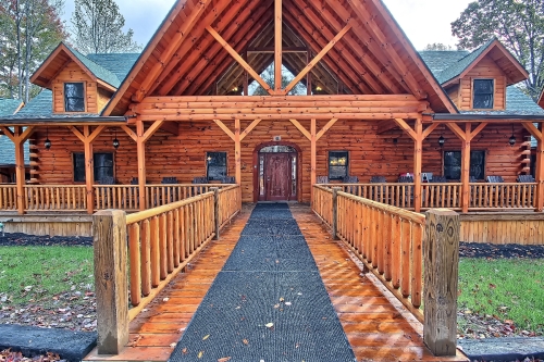 Main Entrance Ramp, Majestic Oaks Lodge