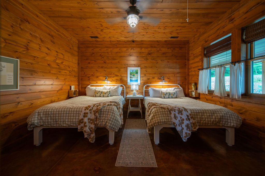 The Farmhouse on Barton | Photo 39