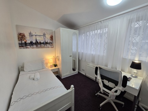 Room 4
