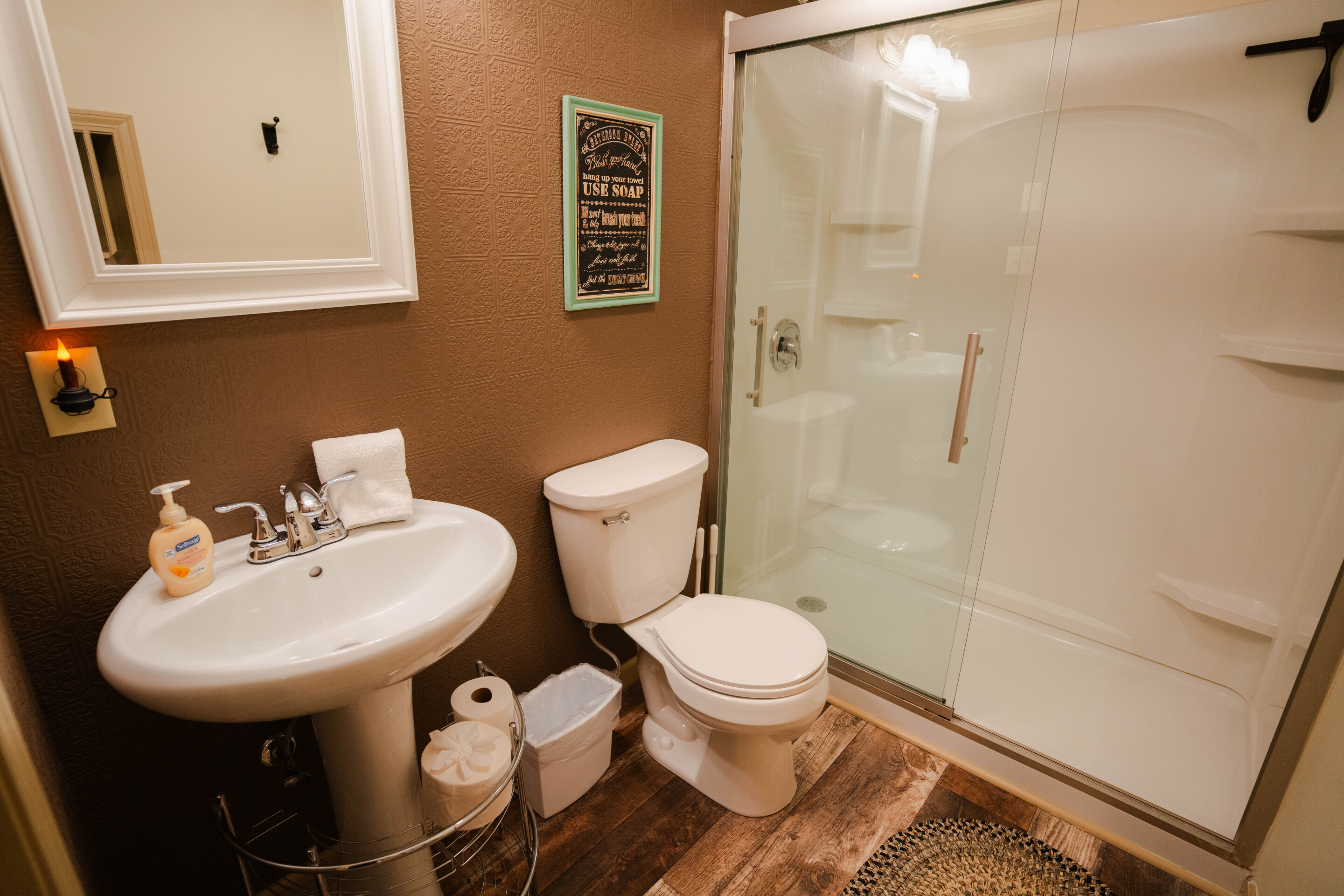 Tenant House | Photo 17