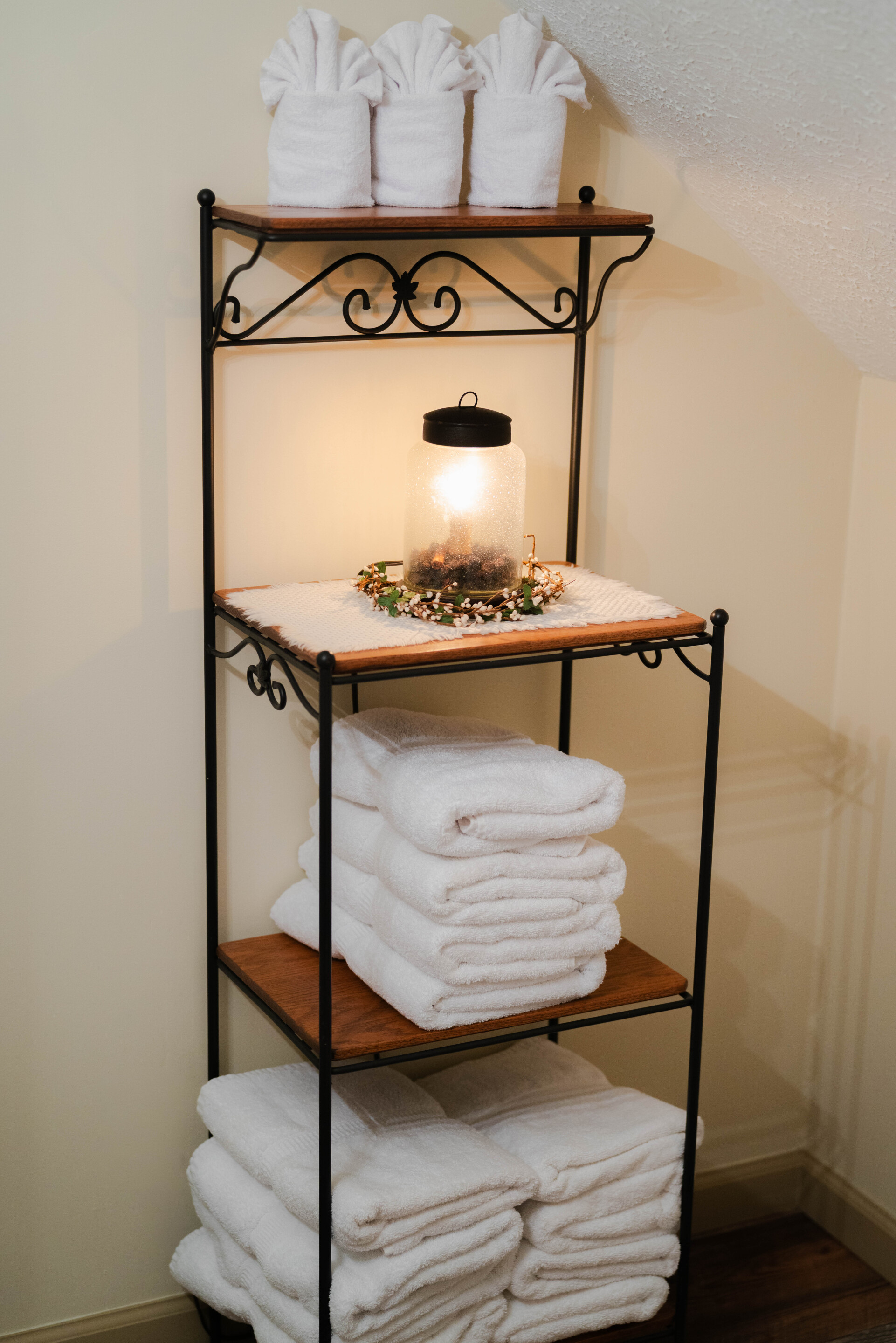Tenant House | Photo 18