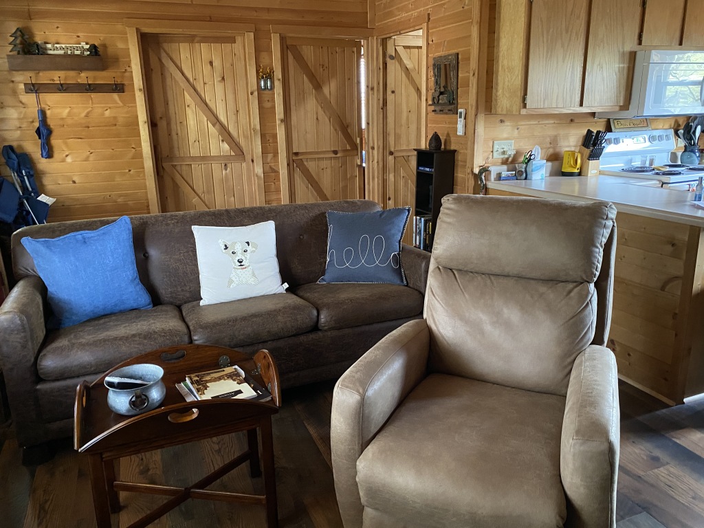 Lake Hill Cabins Big Pine, Athens, United States HhLakehills