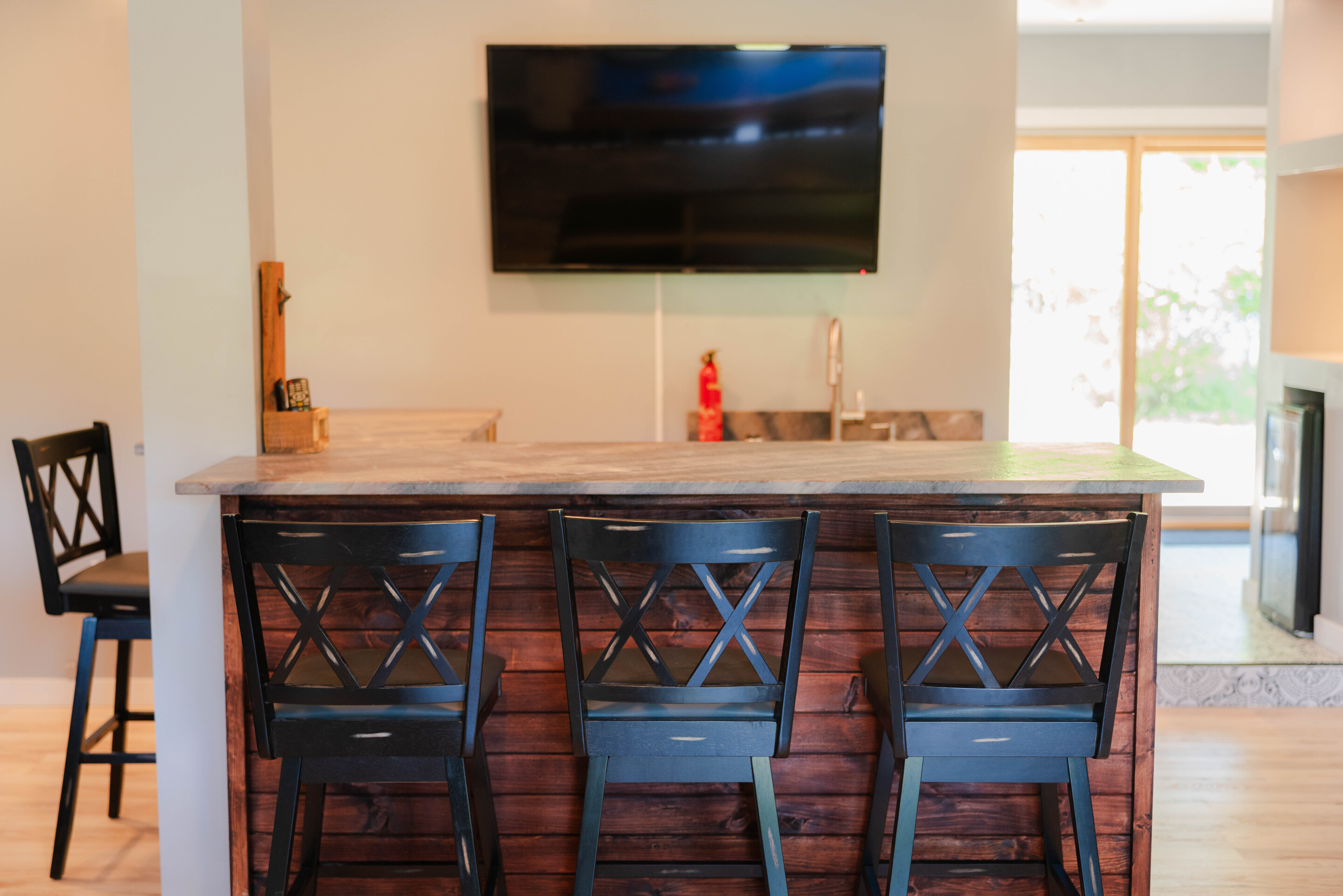 Whispering Acres | Photo 14