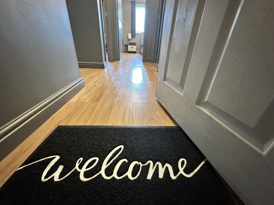 hutchlifestyleapartments.com