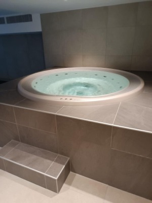 Jacuzzi