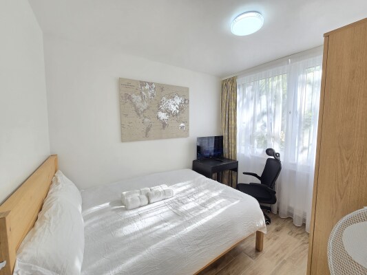Room 4