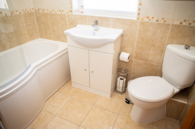 Main upstairs bathroom