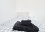 Bedroom 2: Single bed