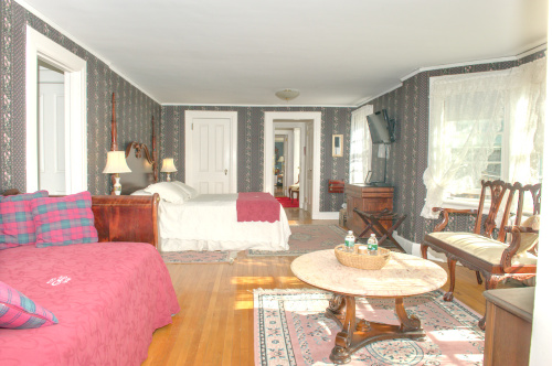 M1 Master Suite -1King, 2-Suite-Ensuite-Premium-Countryside view - Base Rate