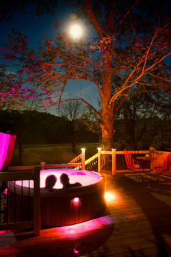 Hot Tub with a full moon!