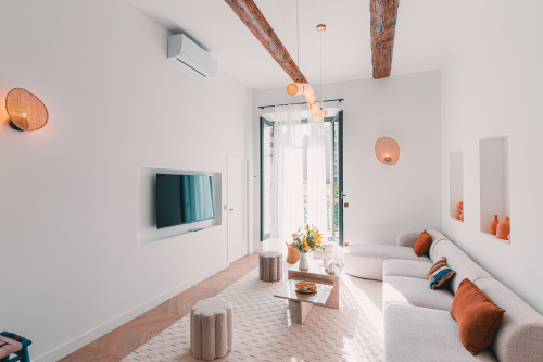 Coin salon avec balcon