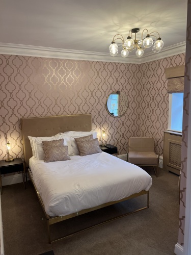 Double room-Deluxe-Ensuite with Shower-Woodland view - Dinner, Bed & Breakfast