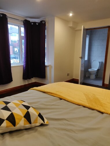 Ensuite Large Bedroom