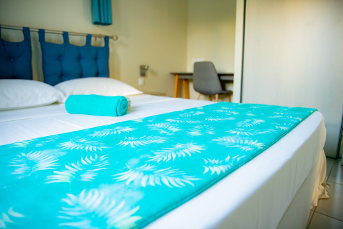 Chambre principale avec sortie sur le jacuzzi Villa Amarilla