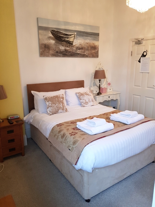 Family room-Ensuite-2 Adults & 1 Children - Base Rate
