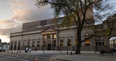 Aberdeen Art Gallery - Nearby