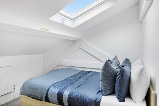 ROOM 4 BED
