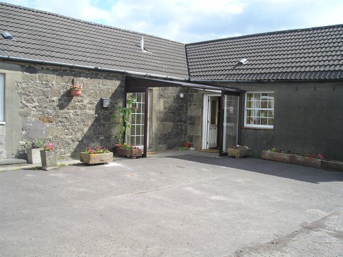 Entrance to rooms and self catering