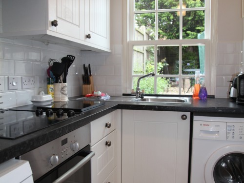 Candy Cottage fully equipped kitchen