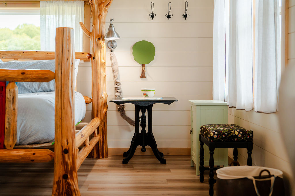 The Cottage Barn on Barton | Photo 16