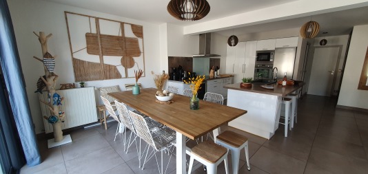 Table repas pour 10 personnes