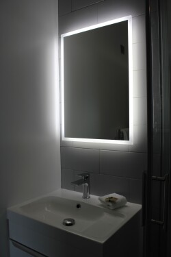 Pralla Bathroom illumated light