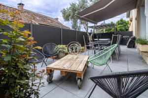 Terrasse avec spa La Pépite