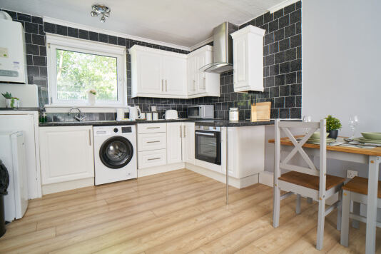 Kitchen 2