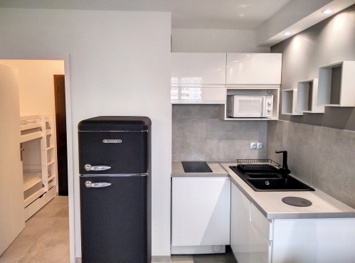 cuisine équipée avec machine à laver