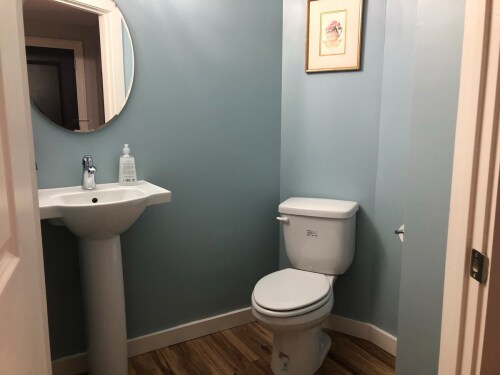 1/2 Bath