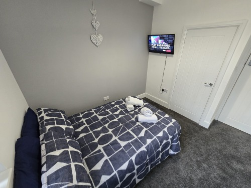 Room 4 Double Bedroom