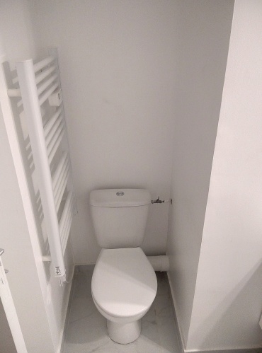 lits superposés dans l'entrée