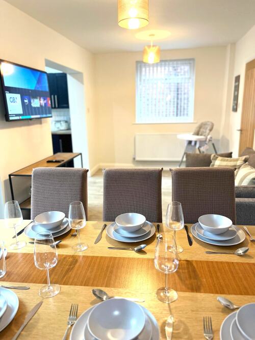 Gather, Dine & Connect