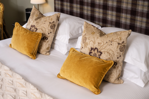 Supering Bed Chamberlains Nithbank Country Estate