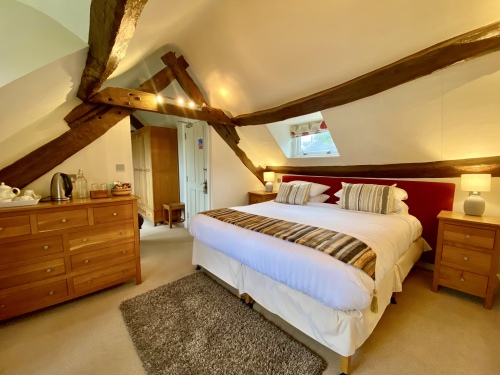 Double or Twin-Classic-Ensuite with Bath-Sea View-Room 3 Caernarvon - Base Rate