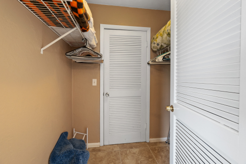 Master  Bedroom Closet