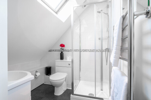 En-suite with shower 