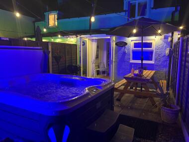 Relaxing evenings in your private garden