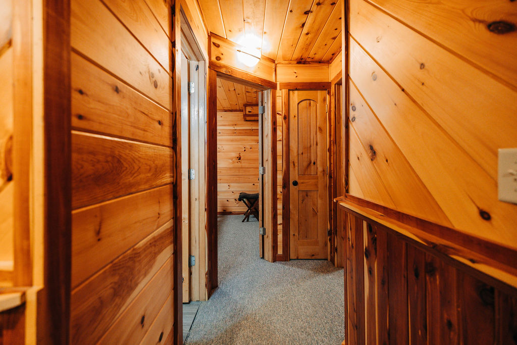 Rustic Cedar Inn | Photo 28