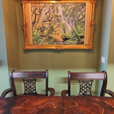 2 bedroom boutique art apartment