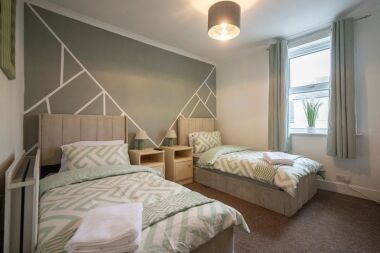 2 Single Beds